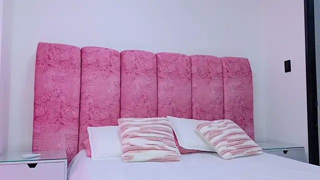 kendal rossi online show from December 22, 2025, 11:51 am