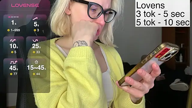 Sexy Sweets online show from November 19, 2025, 5:46 pm