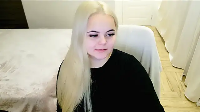Snapshot of lovely-eyes chatting on December 7, 2024, 10:06 pm lovely-eyes online show from December 7, 2024, 10:06 pm
