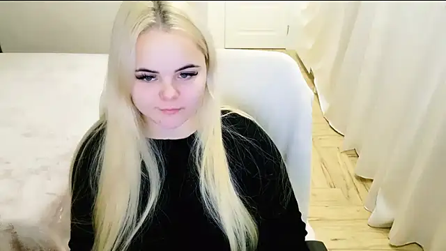 Snapshot of lovely-eyes chatting on December 28, 2024, 7:43 pm lovely-eyes online show from December 28, 2024, 7:43 pm