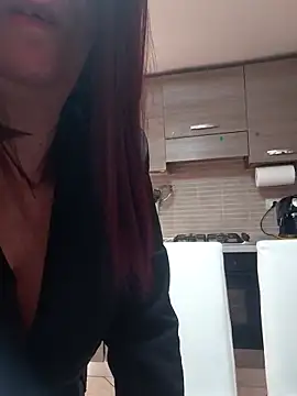 carolyne2023 online show from April 9, 2026, 2:44 pm