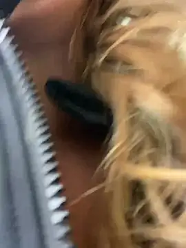 Snapshot of Sweet___Emily chatting on January 22, 2025, 6:41 pm Sweet   Emily online show from January 22, 2025, 6:41 pm