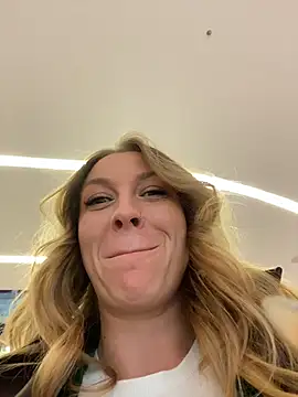 Sweet   Emily online show from January 12, 2026, 12:43 pm