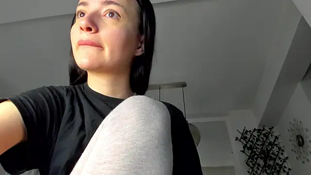 IreneVON online show from January 21, 2025, 5:38 am