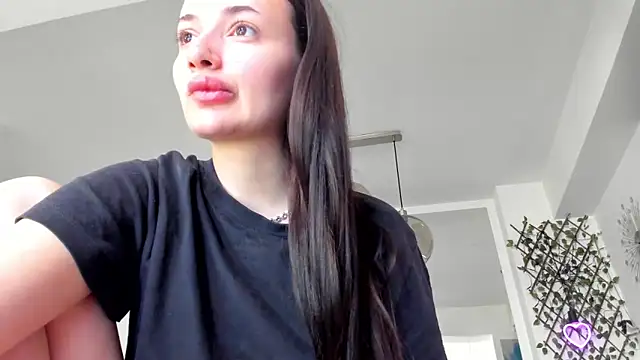 IreneVON online show from March 9, 2025, 3:16 pm