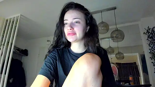 IreneVON online show from February 8, 2026, 4:38 am