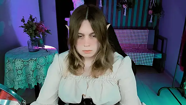 FioraMarmoris online show from January 31, 2025, 3:22 pm