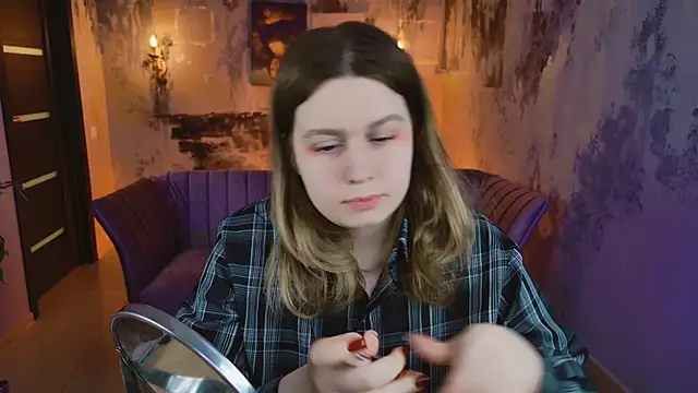 FioraMarmoris online show from February 2, 2025, 8:13 am