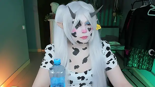 FioraMarmoris online show from March 1, 2025, 8:13 am