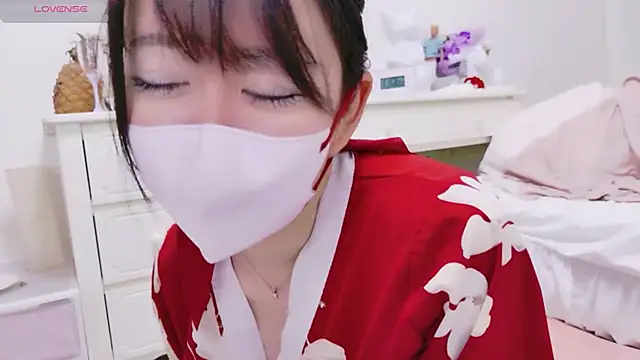 maii- online show from April 16, 2026, 2:07 pm