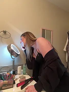 sophielove888 online show from March 20, 2025, 6:09 pm