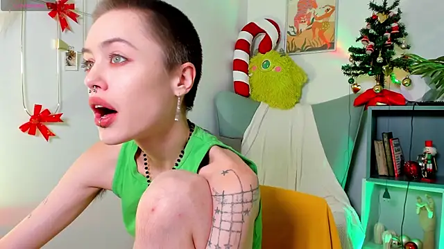 PamelaYong online show from December 29, 2024, 1:38 pm