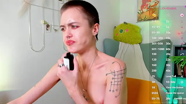 PamelaYong online show from January 26, 2025, 7:41 pm