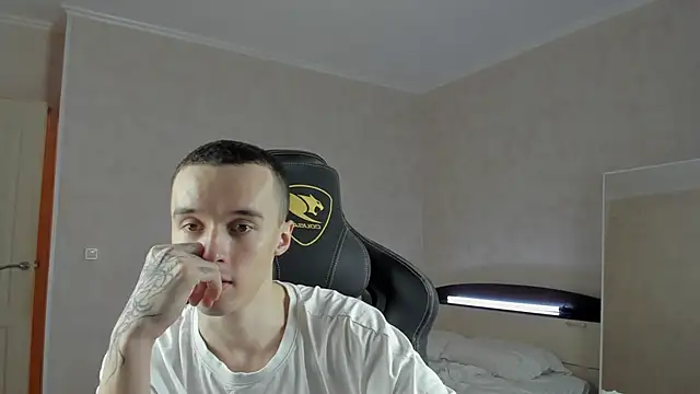 MasonWarholl online show from December 27, 2024, 6:20 pm