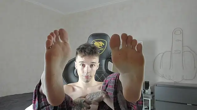 MasonWarholl online show from September 11, 2025, 8:31 pm