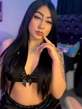 KittyRous online show from November 14, 2025, 8:02 am