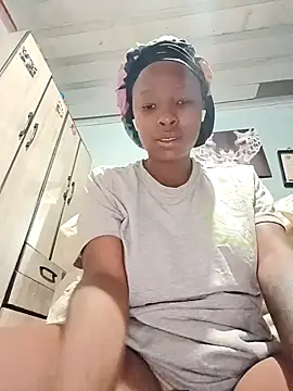 Snapshot of Mayo01_ chatting on December 4, 2024, 10:19 pm Mayo01  online show from December 4, 2024, 10:19 pm