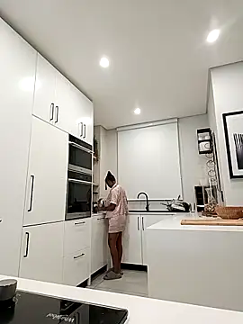 Snapshot of Mayo01_ chatting on September 14, 2025, 5:50 am Mayo01  online show from September 14, 2025, 5:50 am