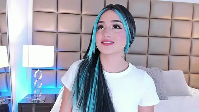 AnnyHizzle online show from February 13, 2025, 9:49 pm