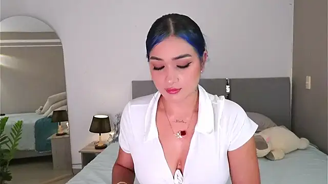 AnnyHizzle online show from September 10, 2025, 2:11 am