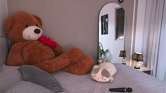 AnnyHizzle online show from October 5, 2025, 3:38 am