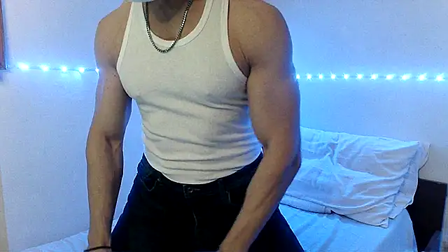 Snapshot of Alexx_Fit023 chatting on December 16, 2024, 9:03 am Alexx Fit023 online show from December 16, 2024, 9:03 am