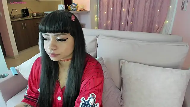 zoesullivan online show from January 2, 2025, 9:43 am