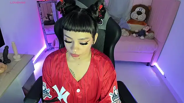 zoesullivan online show from February 21, 2025, 9:56 am