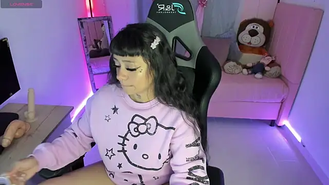 zoesullivan online show from March 18, 2025, 10:03 am