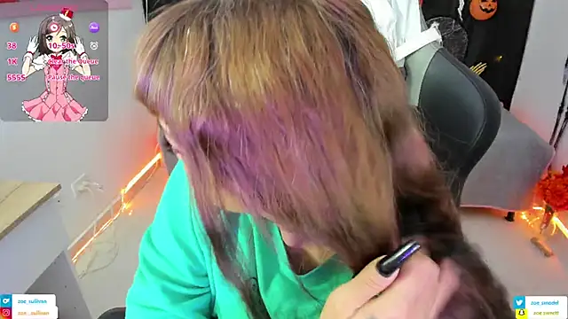 zoesullivan online show from October 25, 2025, 9:39 am