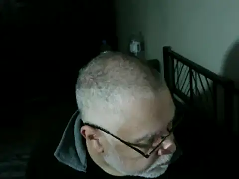 100Tauros online show from December 21, 2025, 4:25 pm