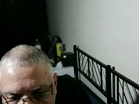 100Tauros online show from April 4, 2026, 10:02 am