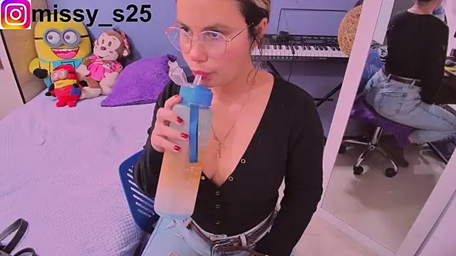 gigi stephans online show from October 25, 2025, 8:14 pm