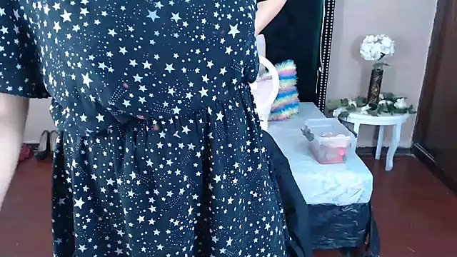 VioletaaaSlave online show from November 4, 2025, 12:04 pm