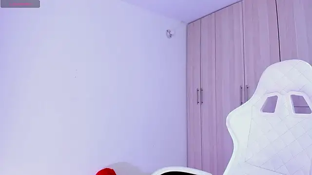 liaqueen610 online show from February 5, 2025, 3:55 am