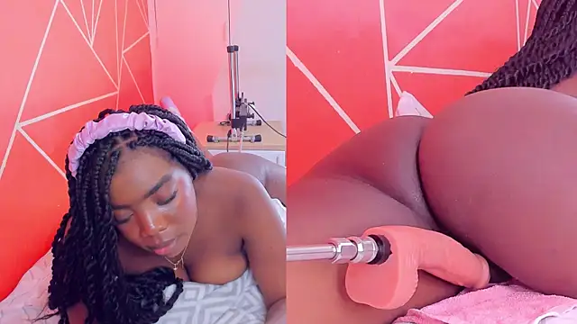 Snapshot of zoeethompson_cm chatting on February 14, 2025, 1:34 am zoeethompson cm online show from February 14, 2025, 1:34 am