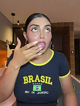 zui lu online show from February 6, 2026, 1:43 am