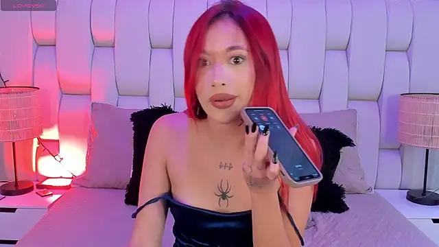 SkinnyFoxy online show from January 8, 2026, 8:11 pm