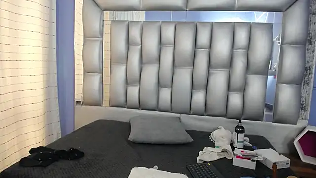 sophia ny online show from March 7, 2025, 7:27 pm