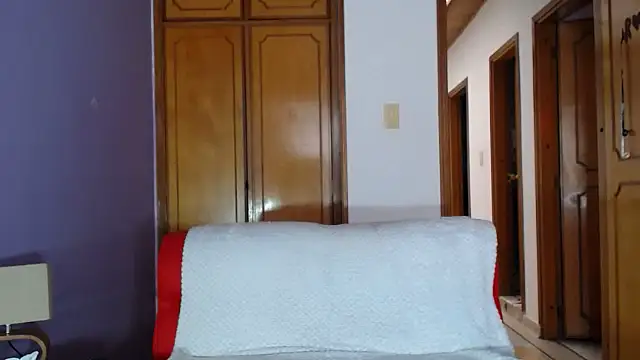 sophia ny online show from February 12, 2026, 2:01 pm