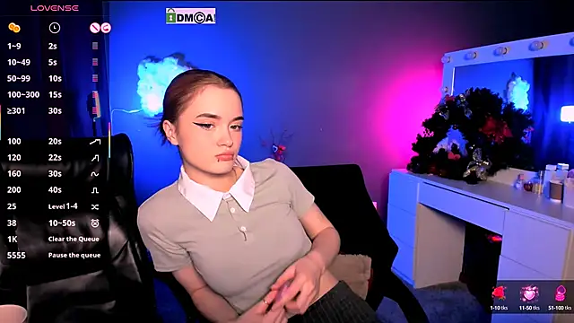 liana kisses online show from February 26, 2025, 5:31 am