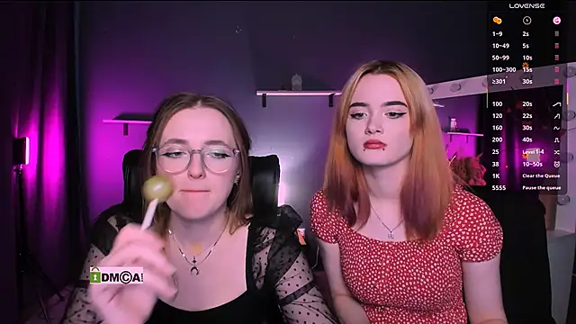 liana kisses online show from March 21, 2025, 3:01 am