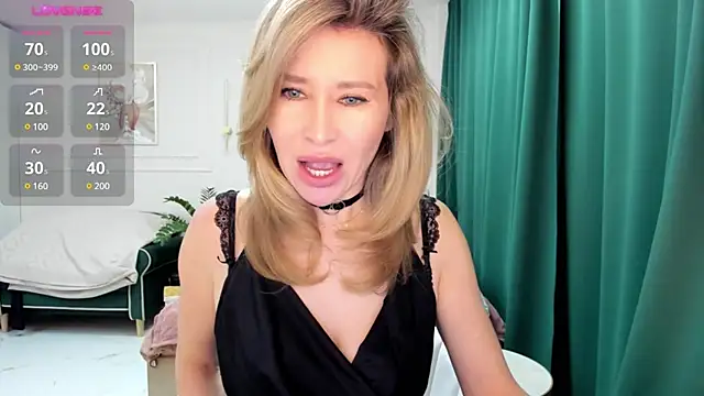 Jolie Ozolla online show from January 27, 2025, 8:07 am