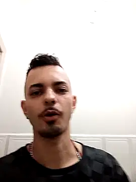 Snapshot of 047joaosc chatting on December 11, 2024, 11:54 pm 047joaosc online show from December 11, 2024, 11:54 pm