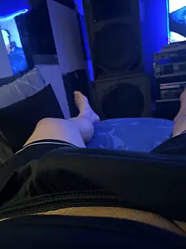 MatthewEmme online show from November 26, 2025, 12:33 am