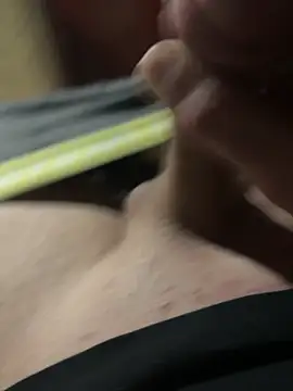 Ariel Ari online show from December 5, 2025, 1:03 am