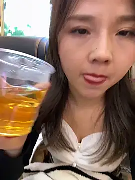 Efangfang online show from January 8, 2025, 12:58 pm