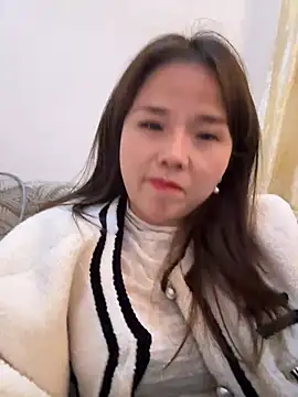 Efangfang online show from January 18, 2025, 12:15 pm