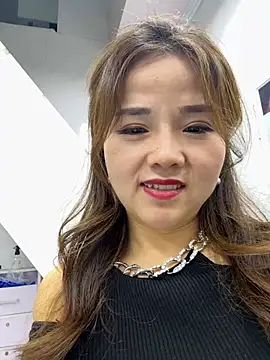 Efangfang online show from February 27, 2025, 11:31 am