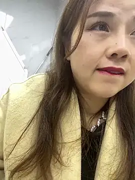 Efangfang online show from March 5, 2025, 1:50 pm